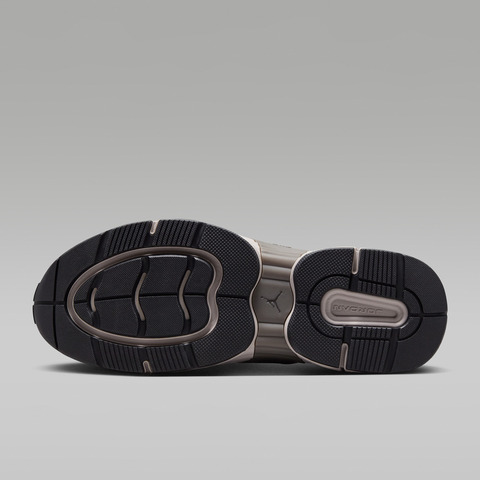 JordanJordan2025男子JORDAN TRUNNER O/S乔丹IB3722-201