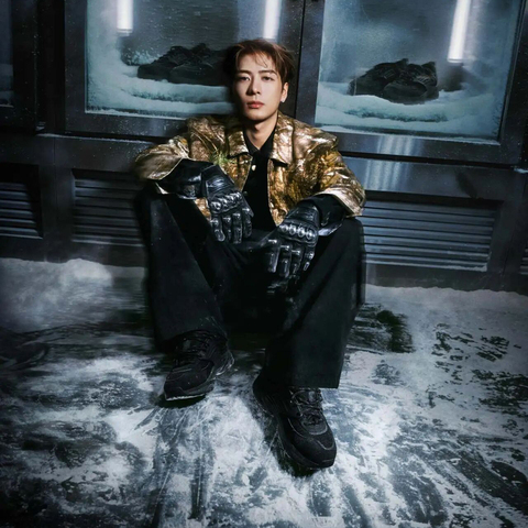 JordanJordan2025男子JORDAN TRUNNER O/S乔丹IB3722-003