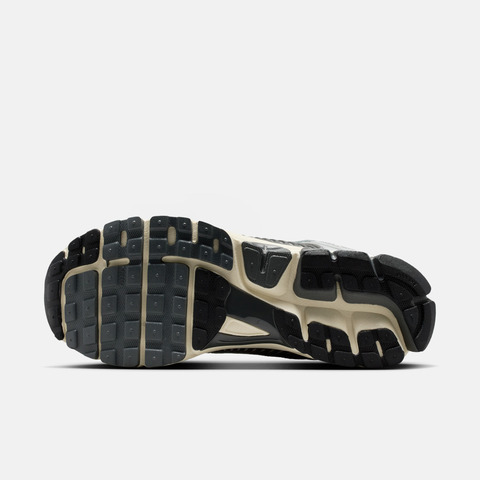 NIKE耐克2026男子NIKE ZOOM VOMERO 5休闲IM3486-001