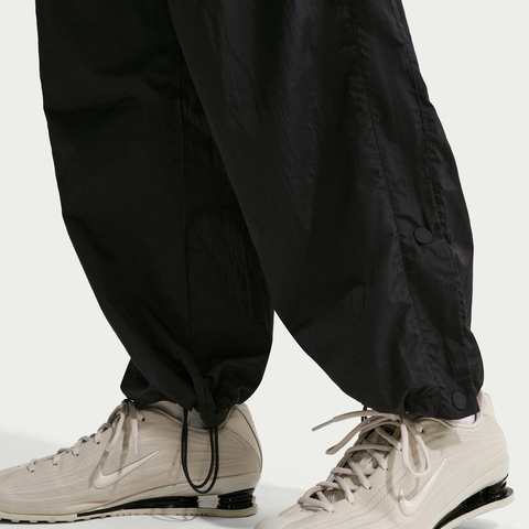 NIKE耐克2026女子AS W NSW PARACHUTE HR PANT梭织长裤IF0335-010