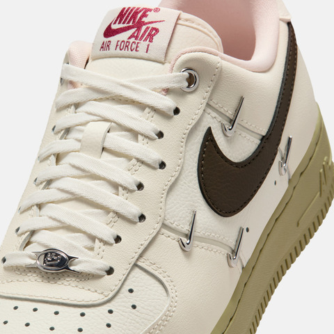 NIKE耐克2026女子WMNS AIR FORCE 1 '07 LX休闲IQ9802-022