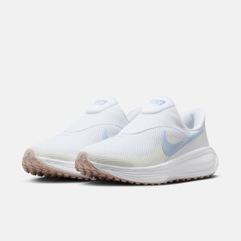 NIKE耐克2026女子W NIKE REVOLUTION 8 EASYON跑步HQ2415-102