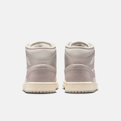 JordanJordan2026女子WMNS AIR JORDAN 1 MID SE乔丹IB7010-001