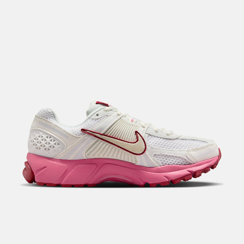 NIKE耐克2026女子W NIKE ZOOM VOMERO 5休闲FJ2028-108