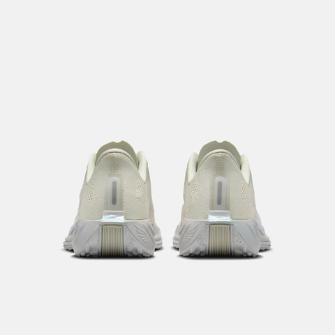 NIKE耐克2026女子W PEGASUS PLUS ESS跑步IO9912-001