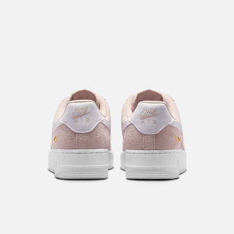 NIKE耐克2026女子W AIR FORCE 1 '07 LOW SE休闲IQ9964-600