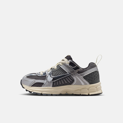 Nike KidsNike Kids2026小童VOMERO 5 (PS)儿童IM9465-002