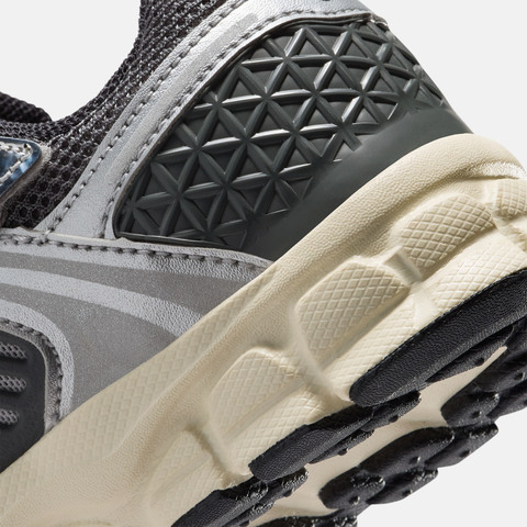 Nike KidsNike Kids2026小童VOMERO 5 (PS)儿童IM9465-002