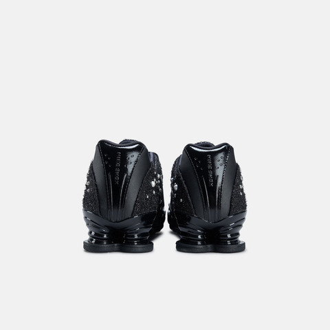 NIKE耐克2026女子W NIKE SHOX Z休闲IQ1157-010