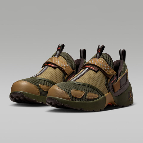 JordanJordan2026女子WMNS JORDAN TRUNNER LX乔丹IO4190-300