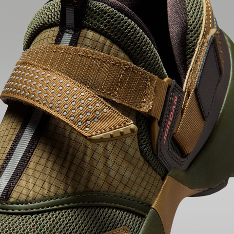 JordanJordan2026女子WMNS JORDAN TRUNNER LX乔丹IO4190-300