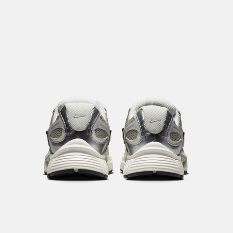 NIKE耐克2026女子W NIKE V5 RNR休闲HQ7901-301