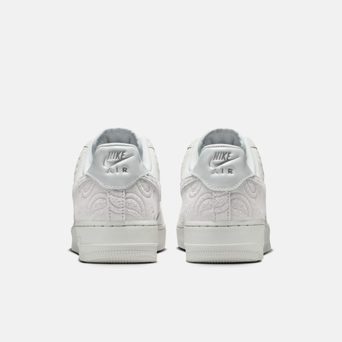 NIKE耐克2026女子W AIR FORCE 1 '07 PRM+休闲IO1259-002