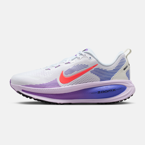NIKE耐克2026女子W NIKE VOMERO 18跑步HM6804-112