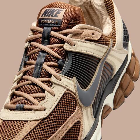 NIKE耐克2026男子NIKE ZOOM VOMERO 5休闲HF1553-202