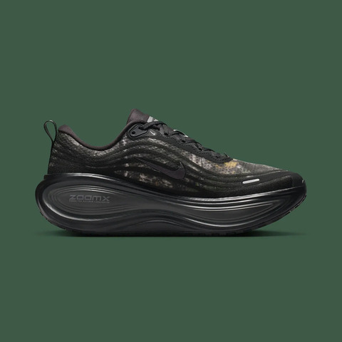 NIKE耐克2026男子NIKE VOMERO PLUS CM跑步IM3985-001