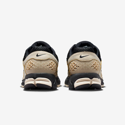 NIKE耐克2026男子NIKE ZOOM VOMERO 5休闲FJ4151-008