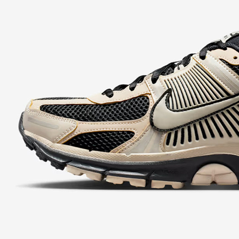 NIKE耐克2026男子NIKE ZOOM VOMERO 5休闲FJ4151-008