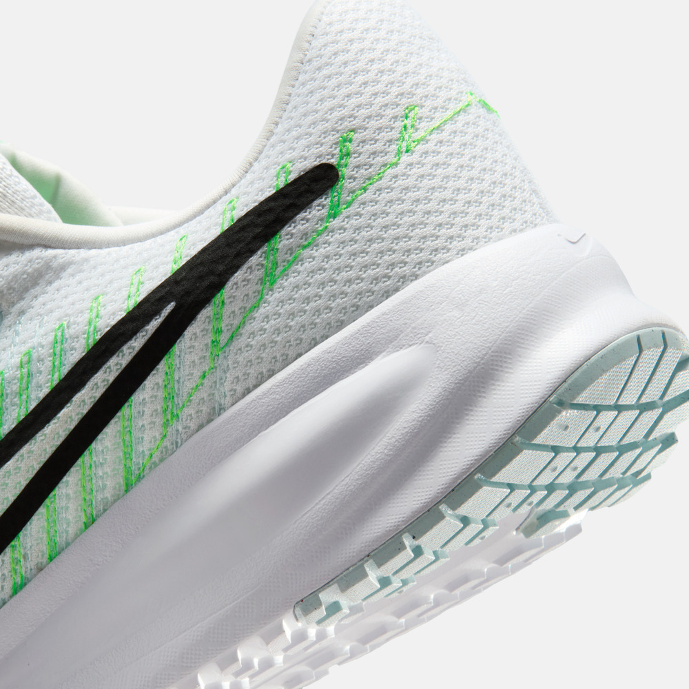 NIKE耐克2026男子NIKE RUN DEFY跑步HM9594-112