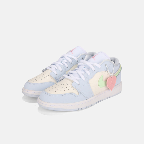 JordanJordan2026女大童AIR JORDAN 1 LOW SE (GS)乔丹IB7113-403