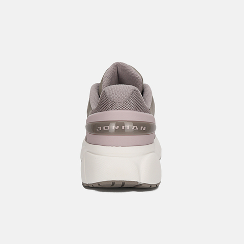 JordanJordan2026女子WMNS JORDAN TRUNNER FLOW乔丹IQ0701-006