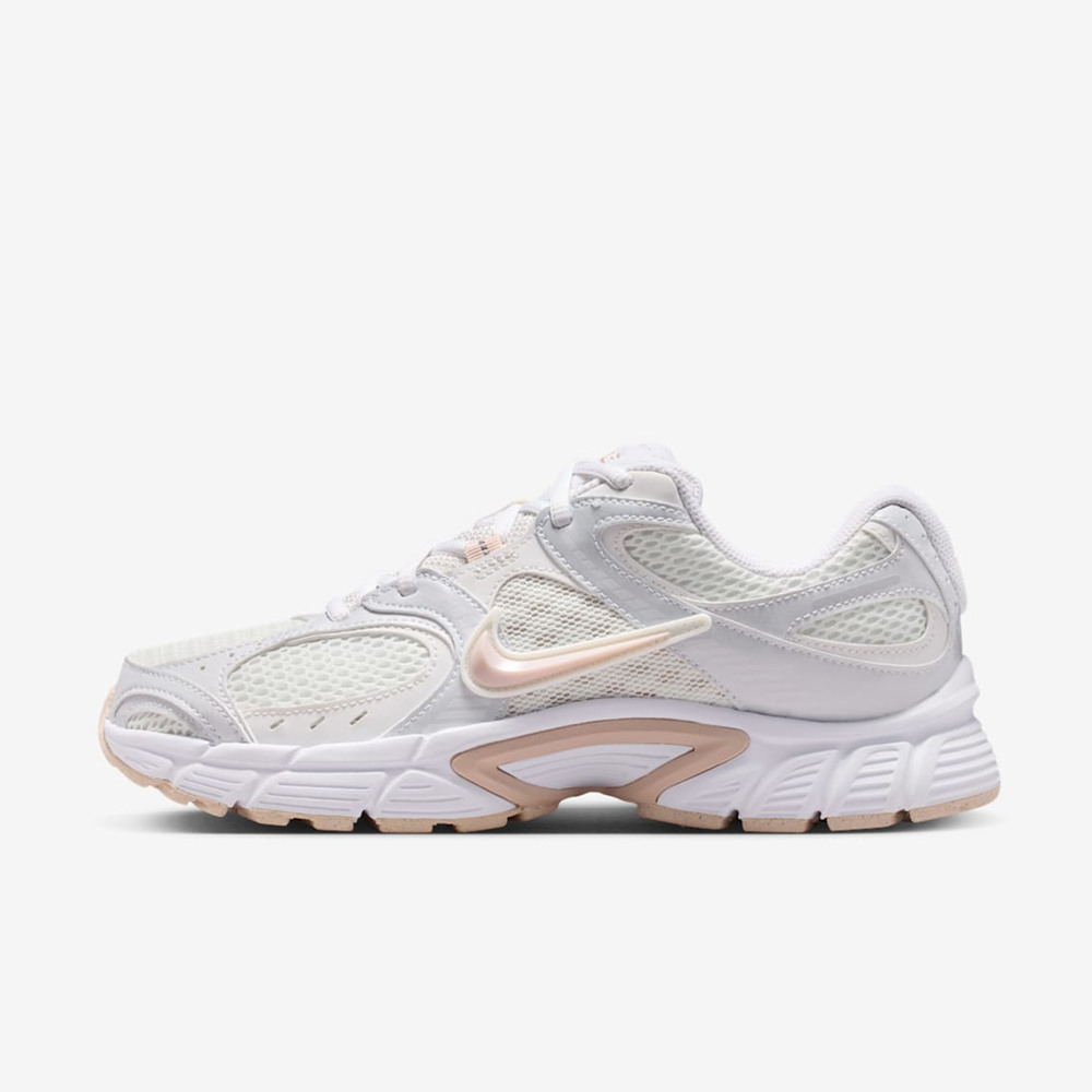 NIKE耐克2026女子W NIKE V5 RNR休闲HQ7901-110