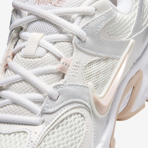 NIKE耐克2026女子W NIKE V5 RNR休闲HQ7901-110