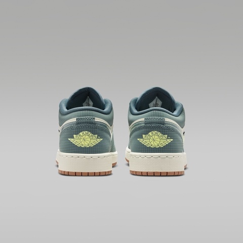 JordanJordan2026大童AIR JORDAN 1 LOW SE (GS)乔丹IB7112-001