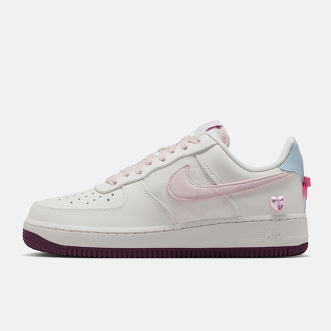 NIKE耐克2026女子WMNS AIR FORCE 1 '07休闲IQ4937-161