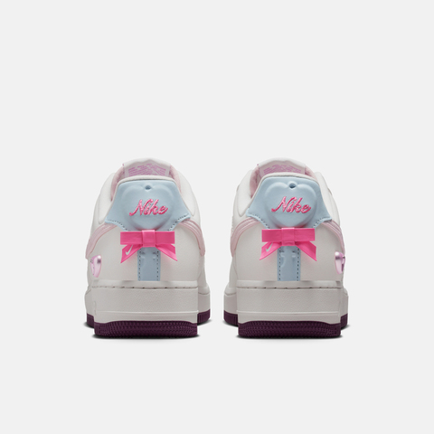NIKE耐克2026女子WMNS AIR FORCE 1 '07休闲IQ4937-161