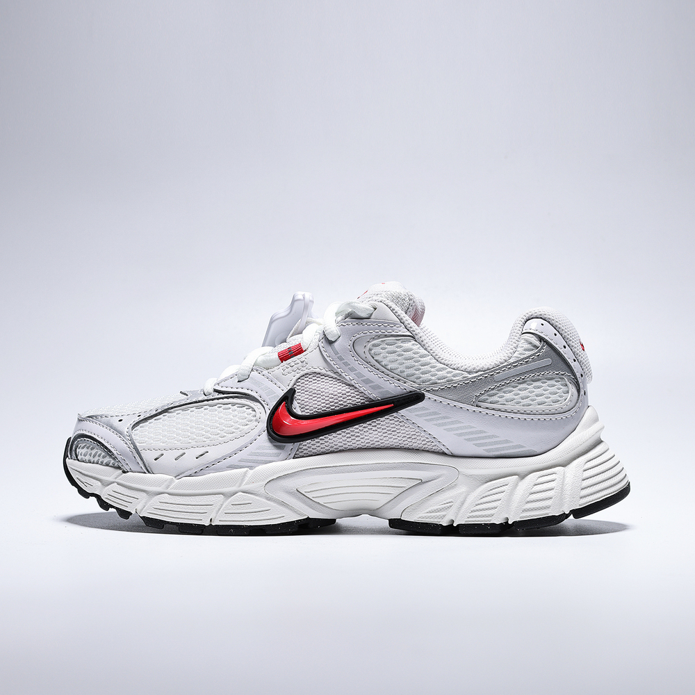 NIKE耐克2026女子W NIKE V5 RNR休闲HQ7901-108