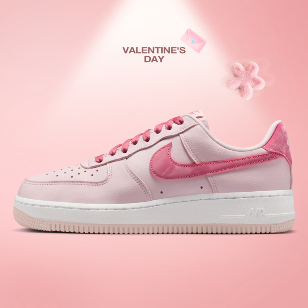 NIKE耐克2026女子W AIR FORCE 1 '07休闲IO8755-600