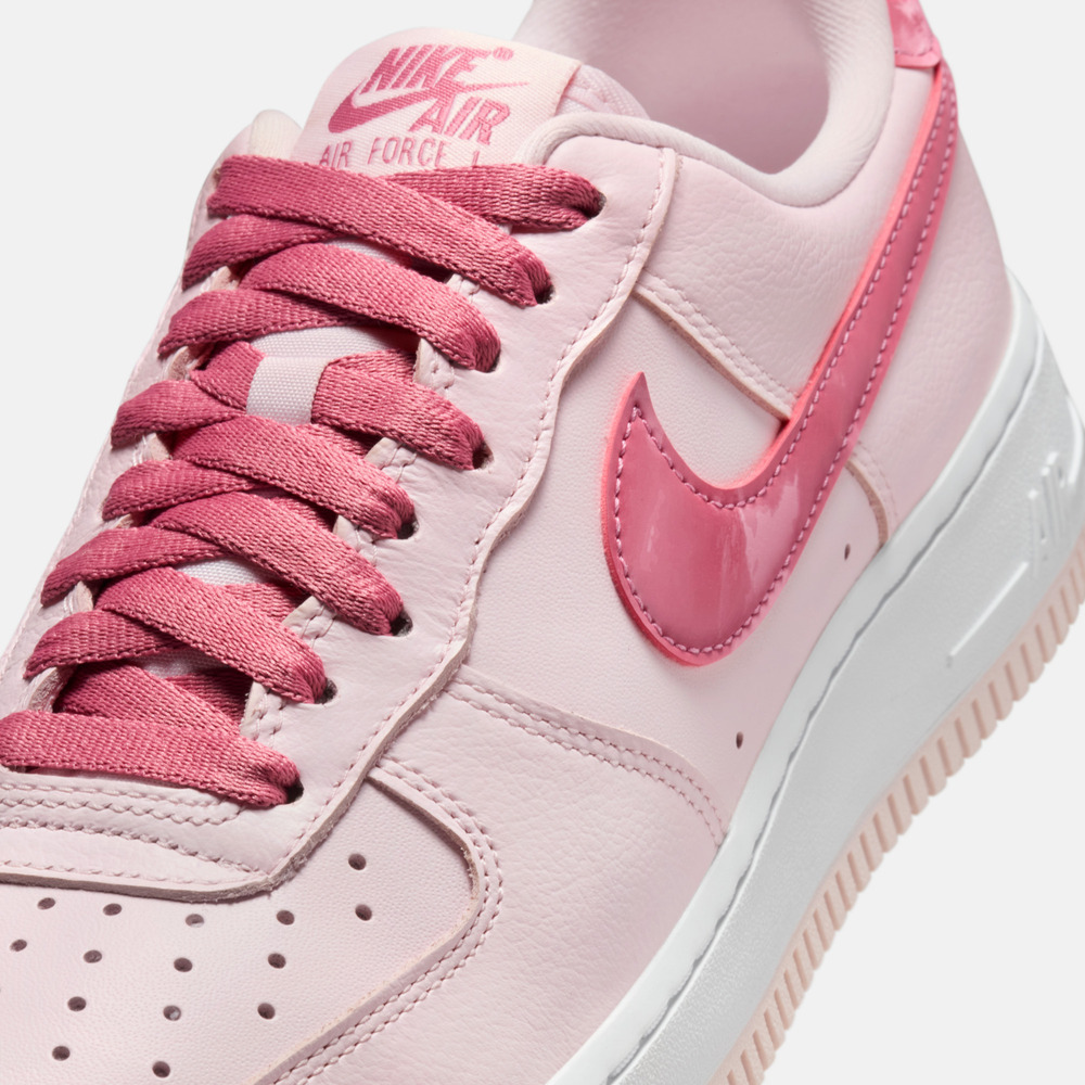 NIKE耐克2026女子W AIR FORCE 1 '07休闲IO8755-600