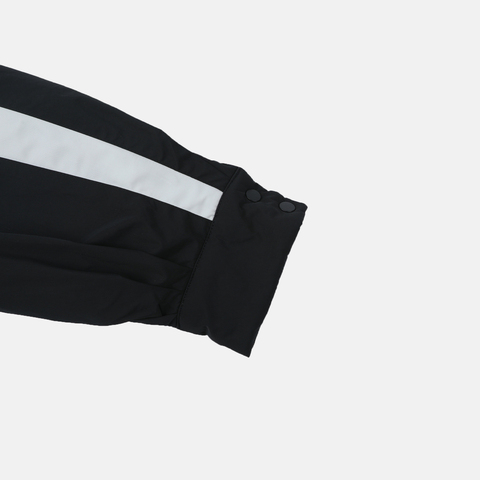 puma彪马2025女子女子-T7 Woven JKT W-黑色薄棉服63744101