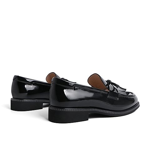 森达2020春季新款时尚学院风英伦舒适休闲女乐福鞋Z-110AM0