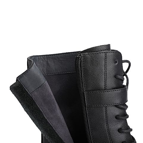 森达2020冬季新款专柜同款时尚机车风女中筒马丁靴VP461DZ0