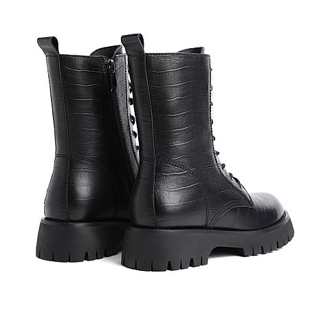 森达2020冬季新款时尚欧美潮流街拍休闲女马丁靴Z8055DD0