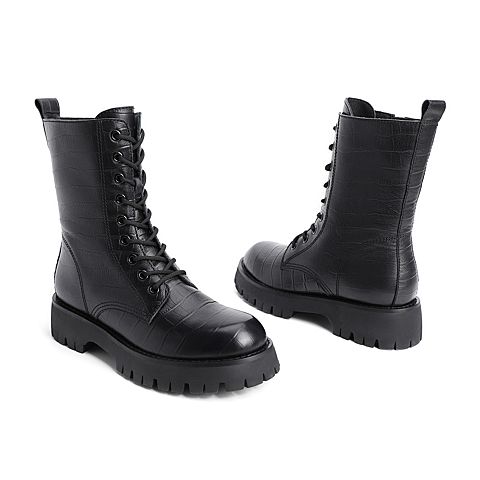 森达2020冬季新款时尚欧美潮流街拍休闲女马丁靴Z8055DD0