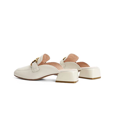 森达2021春季新款时尚大方粗跟休闲粗跟女穆勒鞋Z1106AH1