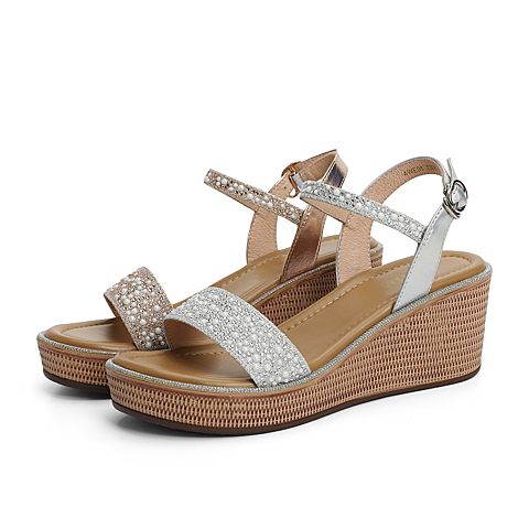 森达2021夏季新款商场同款甜美珍珠休闲坡跟女凉鞋4WE01BL1