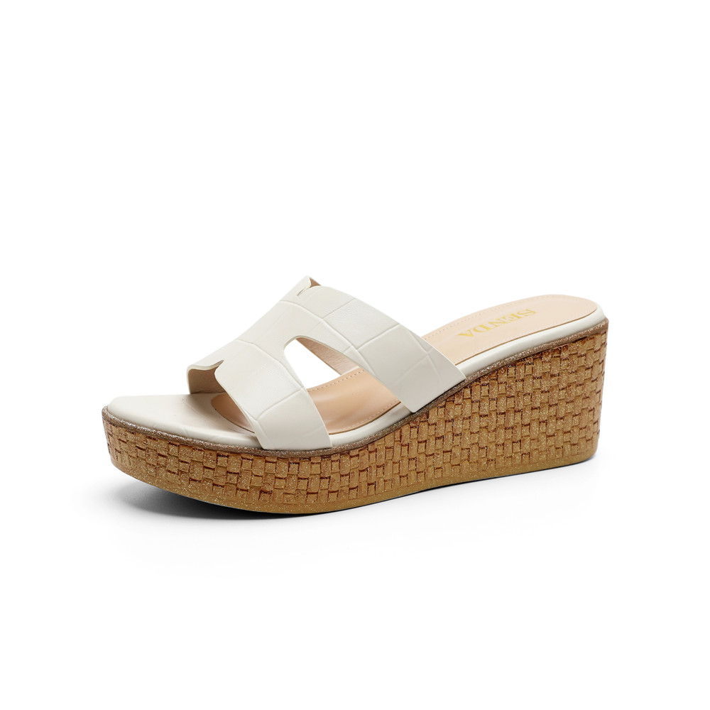 森达2021夏季新款商场同款简约休闲坡跟外穿女凉拖鞋VWTE4BT1