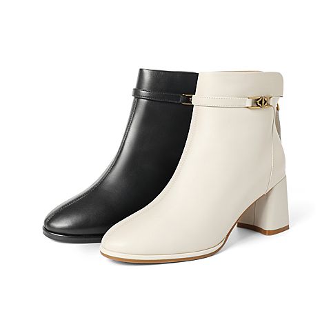 森达2021冬季新款时尚潮流素面通勤休闲粗跟女短皮靴Z0721DD1