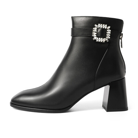 森达气质时装靴女2022冬季新款商场同款皮带扣粗跟短靴SFS01DD2