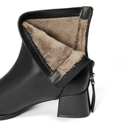 森达弹力靴女款2024冬季新款商场同款气质显瘦粗跟短靴XDX01DD4