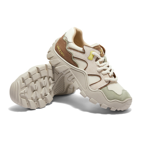 森达阿甘鞋女款2025春季新款拼接厚底户外运动休闲鞋ZCC44AM5