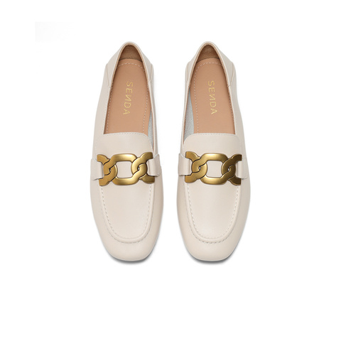 森达乐福鞋女款2025春季新款通勤马衔扣舒适平底单鞋WP002AA5