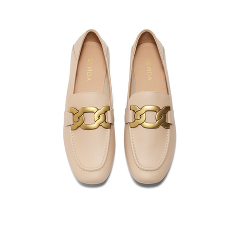 森达乐福鞋女款2025春季新款通勤马衔扣舒适平底单鞋WP002AA5