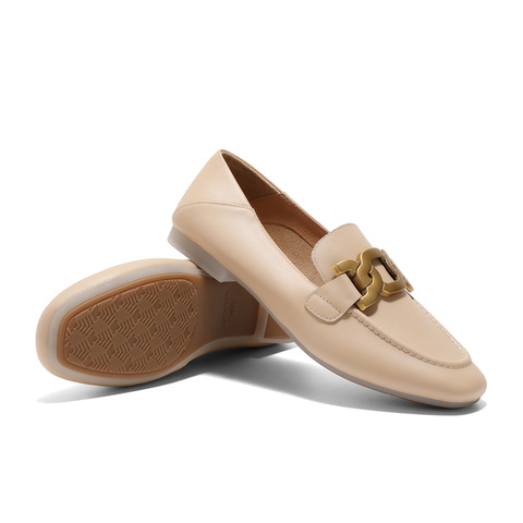 森达乐福鞋女款2025春季新款通勤马衔扣舒适平底单鞋WP002AA5