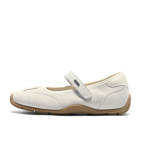 森达玛丽珍女款2025秋季新款运动风德训户外休闲鞋ZTH39CQ5