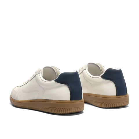 森达德训鞋女2025秋新商场同款经典百搭户外休闲板鞋4QS26CM5